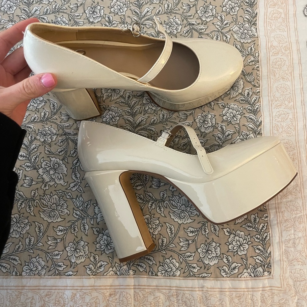 Elegant Cream Platform Mary Jane Heels